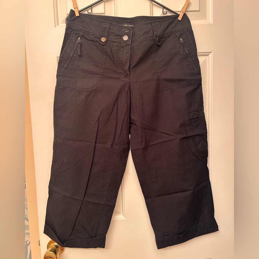 New York & Company Black Cargo Capri Pants